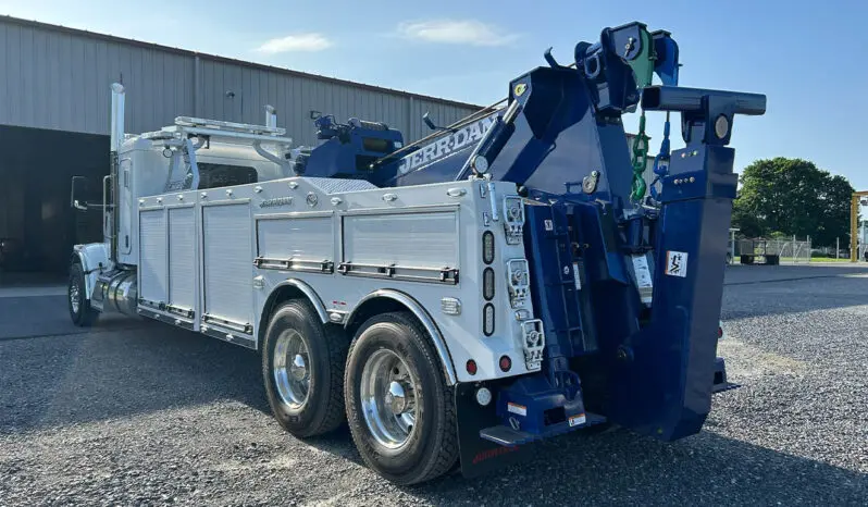 2024 Peterbilt 567 35 Ton Wrecker full