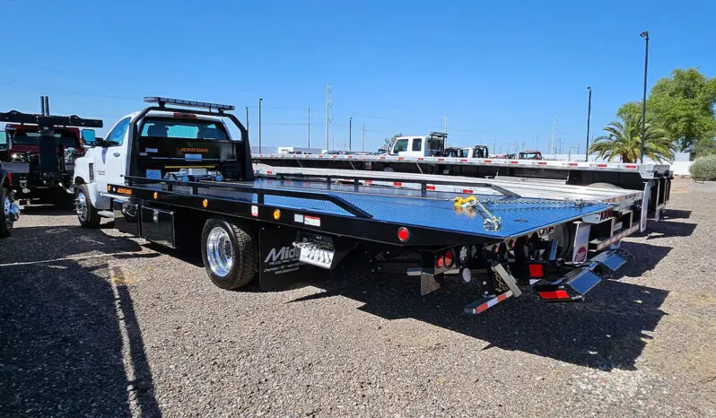 2023 Chevy Silverado 6500HD full