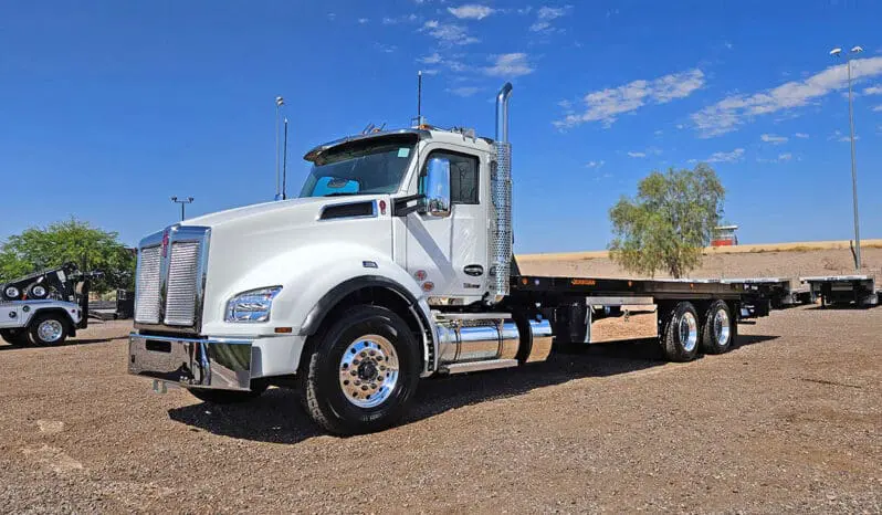 Kenworth T880 Jerr-Dan Industrial Carrier Tow Truck