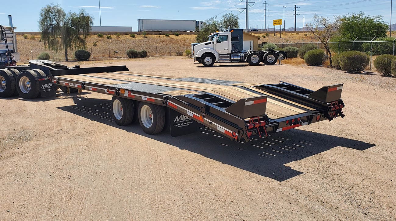 Interstate 40DLA Tag Trailer 40,000 LB Capacity Midco Sales