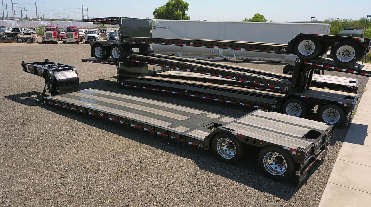 Extendable Lowboy Trailer XL Specialized XL80 HDE Midco Sales