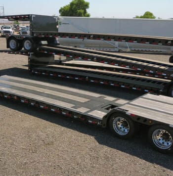 2023 xl 80 hde extendable lowboy in color