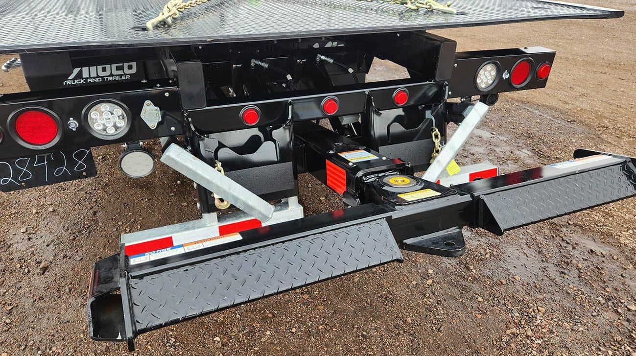 Peterbilt 536 Rollback Tow Truck JerrDan Midco Sales