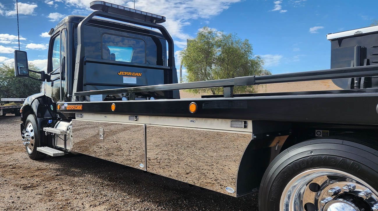 Peterbilt 536 Rollback Tow Truck JerrDan Midco Sales