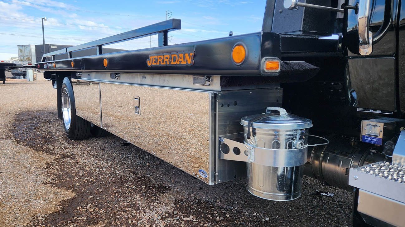 Peterbilt 536 Rollback Tow Truck JerrDan Midco Sales