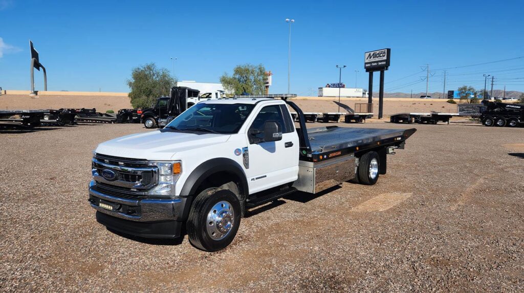 Used Ford F600 JerrDan Rollback Tow Truck Midco Sales