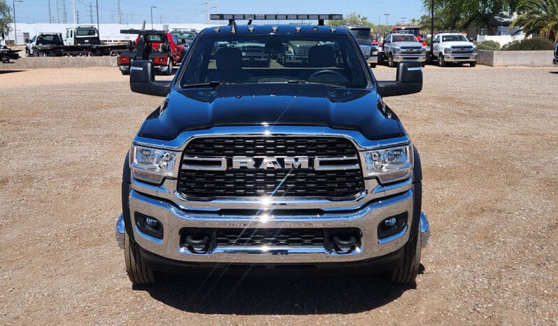 2024 RAM 5500 SLT 4×4 Rollback full