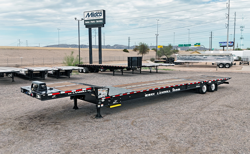 Landoll 930E-51-15 hydraulic traveling tail trailer - 01 top view, driver side