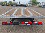 Landoll-930E-51-15-hydraulic-traveling-tail-trailer-for-sale-09-rear-view-hydraulic-tail-bumper