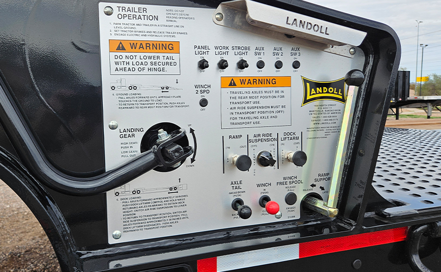 Landoll-930E-51-20-hydraulic-traveling-tail-trailer-for-sale-20-landoll-control-panel