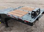 Landoll-930E-51-20-hydraulic-traveling-tail-trailer-for-sale-23-top-deck-winch