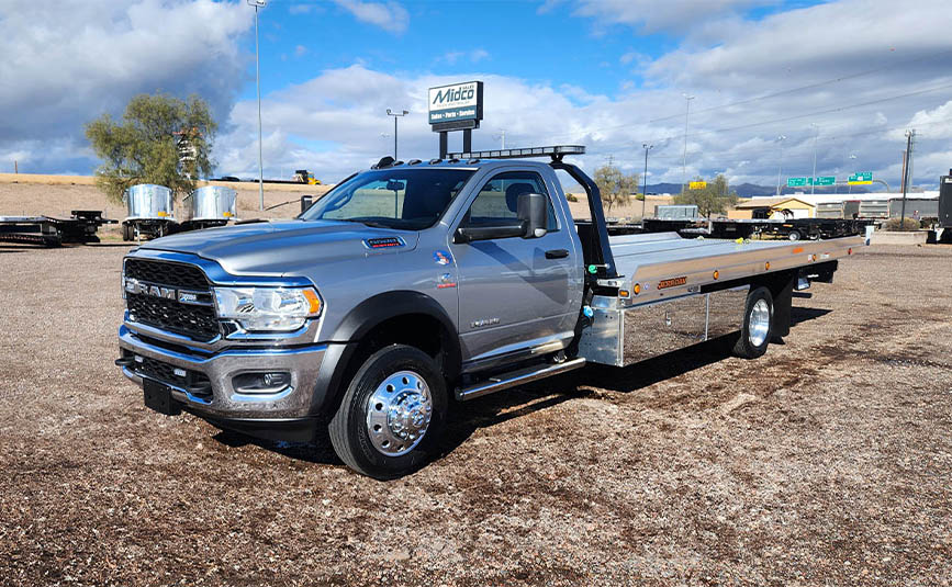 RAM 5500 Tradesman Jerr-Dan Rollback Tow Truck | Midco Sales