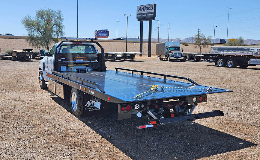 2023 Chevy 6500HD Rollback