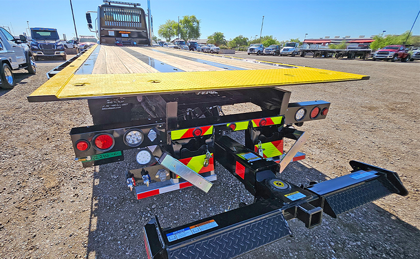 2024 Freightliner Industrial Carrier