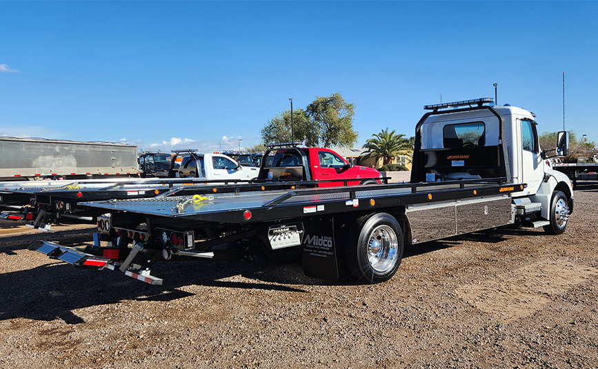 2024 Peterbilt 536 Rollback