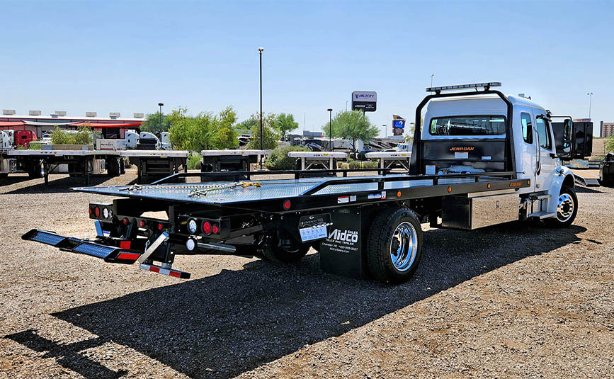 2025 Freightliner M2 Rollback