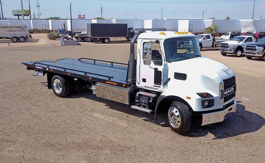 2025 Mack MD642 Rollback