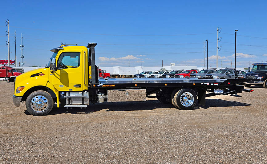 2025 Peterbilt 536 Rollback