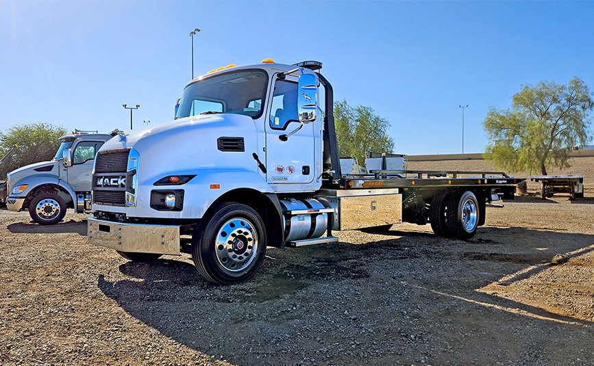 2025 Mack MD642 Rollback