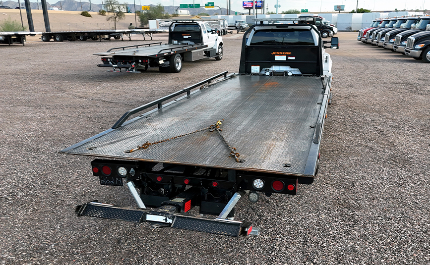 2023 Ford F650 used Jerrdan rollback tow truck - 05 - rear view, rollback deck, wheel lift