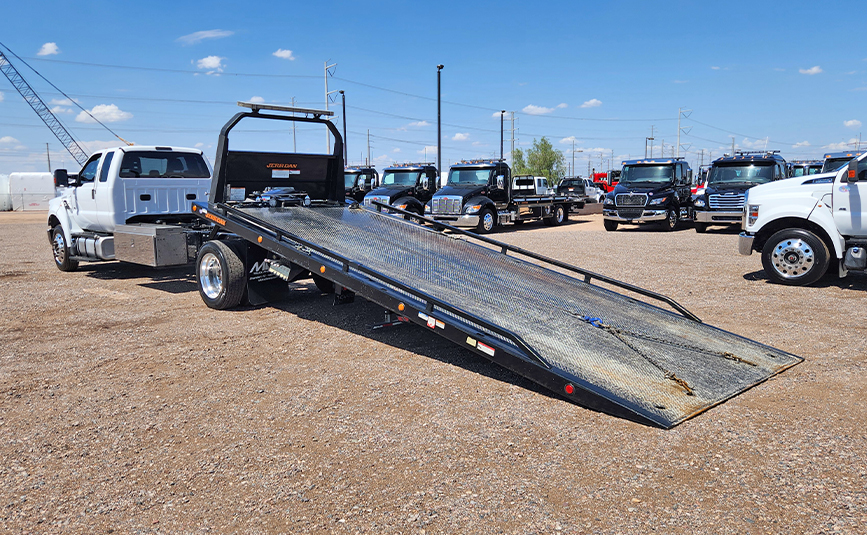 Ford F560 rollback tow truck for sale - Jerr-Dan - 09 - deck tilted down