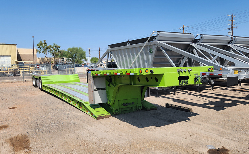 2022 xl specialized xl70hdg double drop trailer - 01 - front view, neck
