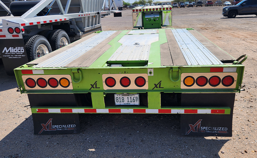 2022 xl specialized xl70hdg double drop trailer - 11 - rear deck, tail lights