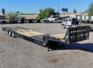 2018 trail eze te80xt hydraulic tail trailer - 02 - front side angled view