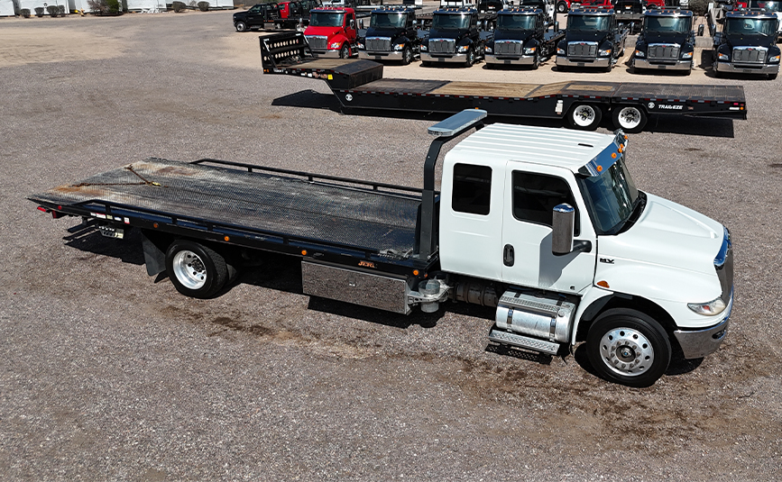 2022 used international mv607 jerr-dan rollltack tow truck - 05 - top view, passenger side