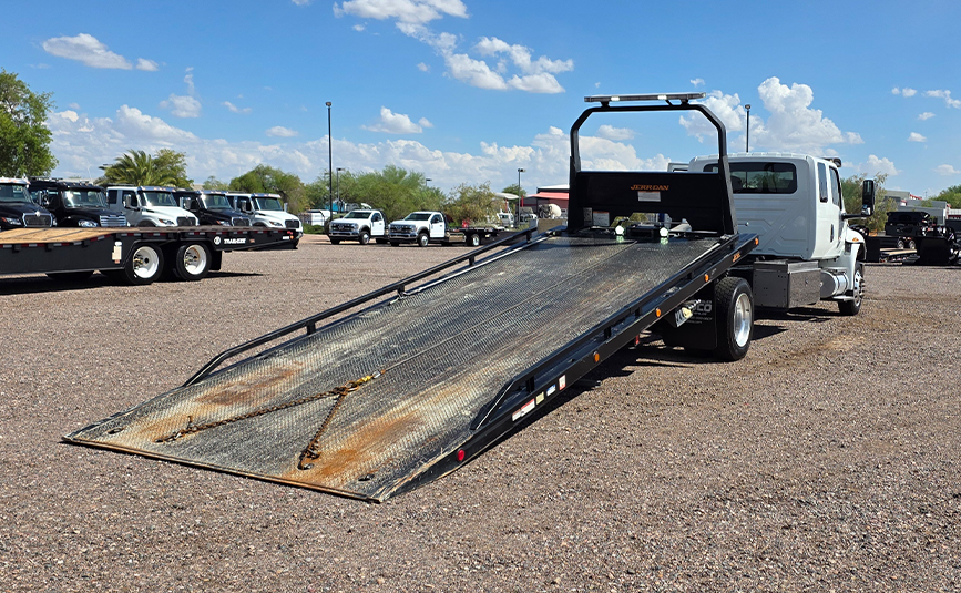 2022 used international mv607 jerr-dan rollltack tow truck - 10 - rollback tilted down, rear view