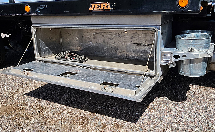 2022 used international mv607 jerr-dan rollltack tow truck - 19 - passenger side toolbox open