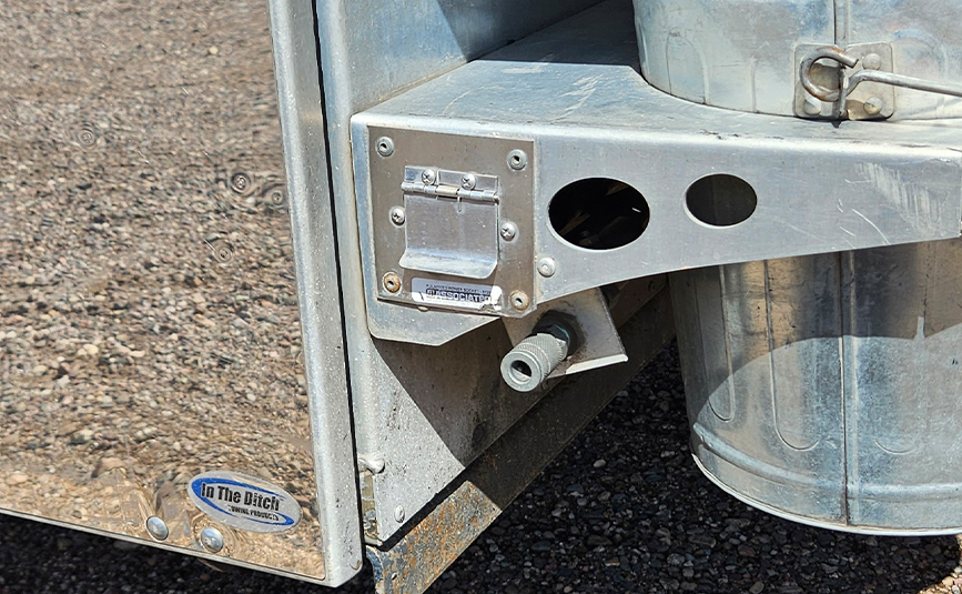 2022 used international mv607 jerr-dan rollltack tow truck - 20 - jumper port, air coupler