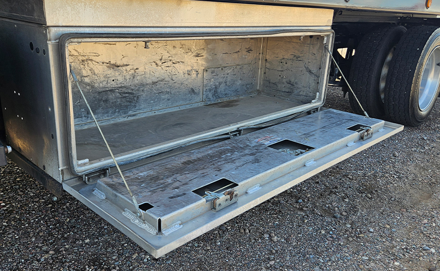 2022 used international mv607 jerr-dan rollltack tow truck - 21 - driver side toolbox