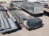 2022 xl specialized xl80 mfg double drop trailer - 02 - front view, gooseneck