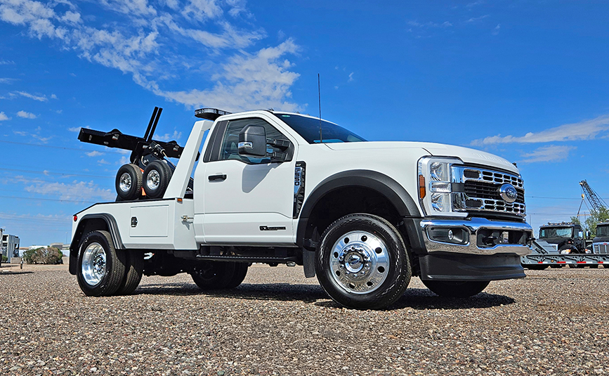 2025 Ford F550 XLT Jerr-Dan MPL-NGS Wrecker Repo Truck - 02 - passenger side, aluminum wheels, front grill