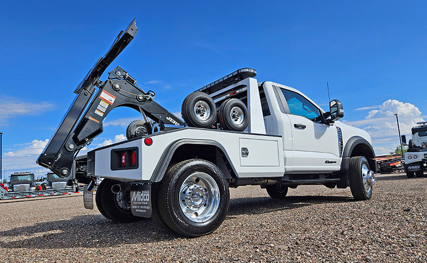 2025 Ford F550 XLT Jerr-Dan MPL-NGS Wrecker Repo Truck - 05 - passenger side, rear view