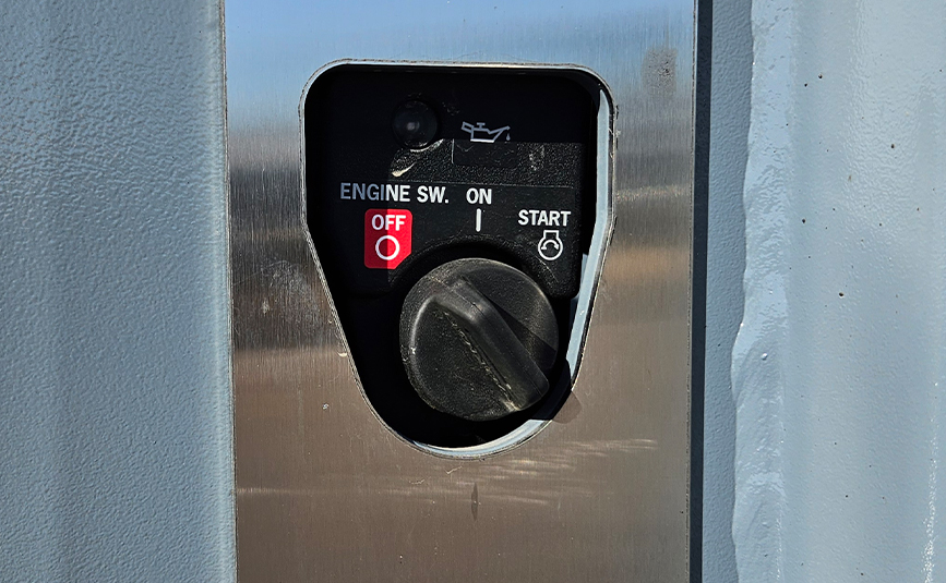 2026 alpha hd a90hdgc 45 ton lowboy trailer flip axle - 23 - pony motor start button