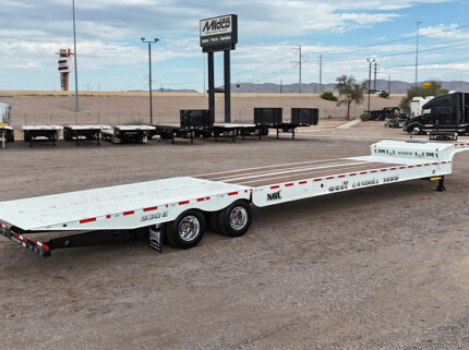 2026 landoll 930 traveling tail trailer - 01 - for sale at Midco Sales