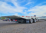 2026 landoll 930 traveling tail trailer - 07 - low angle back side view