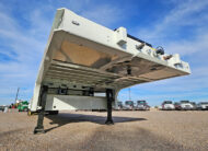 2026 landoll 930 traveling tail trailer - 17 - bottom view, king pin, landing legs