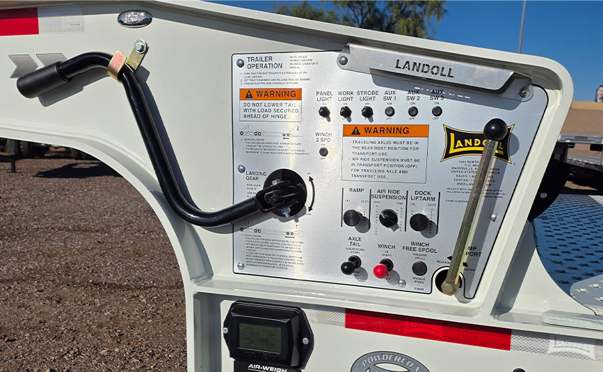 2026 landoll 930 traveling tail trailer - 18 - landoll control panel