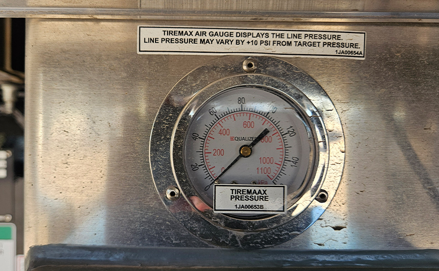 2026 prestige combo drop deck trailer - 25 - tiremaxx pressure gauge