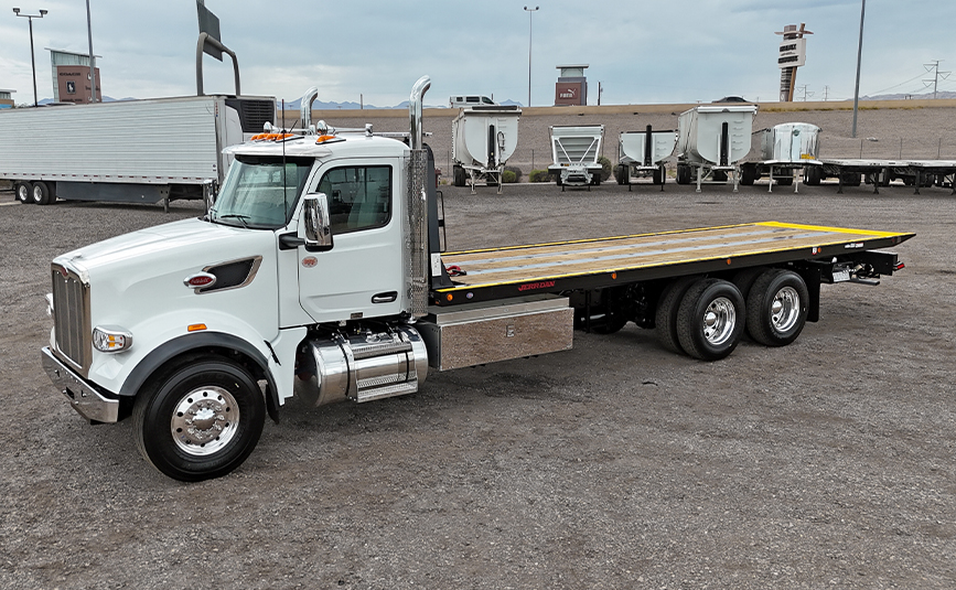 2027 peterbilt 567 jerr-dan industrial carrier transporter tow truck - 02 - for sale at Midco Sales