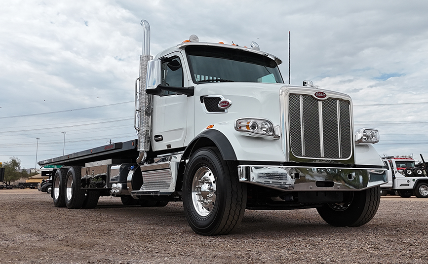 2027 peterbilt 567 jerr-dan industrial carrier transporter tow truck - 05 - passenger side