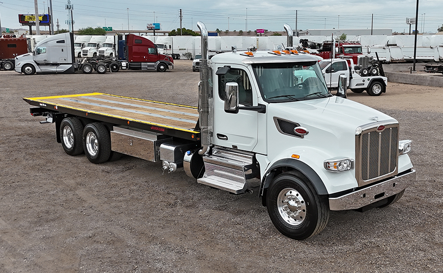 2027 peterbilt 567 jerr-dan industrial carrier transporter tow truck - 06 - for sale at Midco Sales