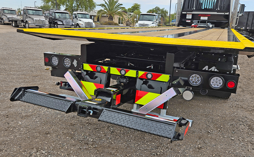 2027 peterbilt 567 jerr-dan industrial carrier transporter tow truck - 09 - wheel lift