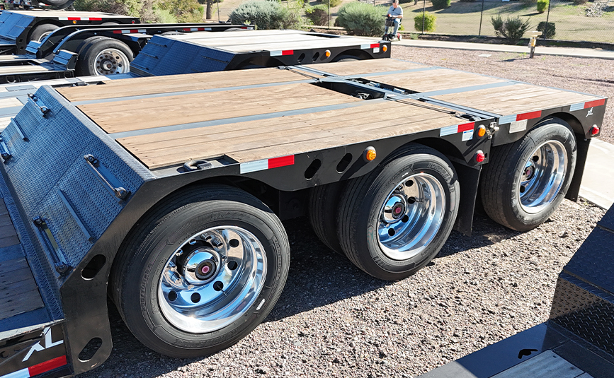 2023 XL Specialized XL80MFG w/ Flip Axle