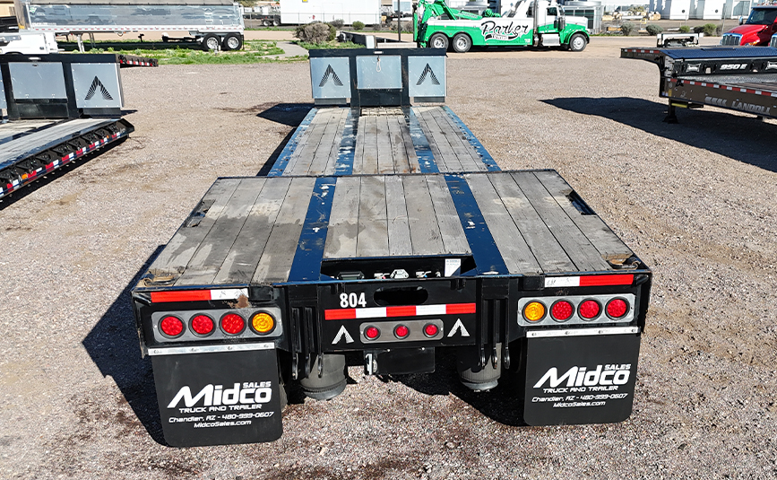 2025 used alpha hd a80mg double drop trailer - 04 - back view, rear deck