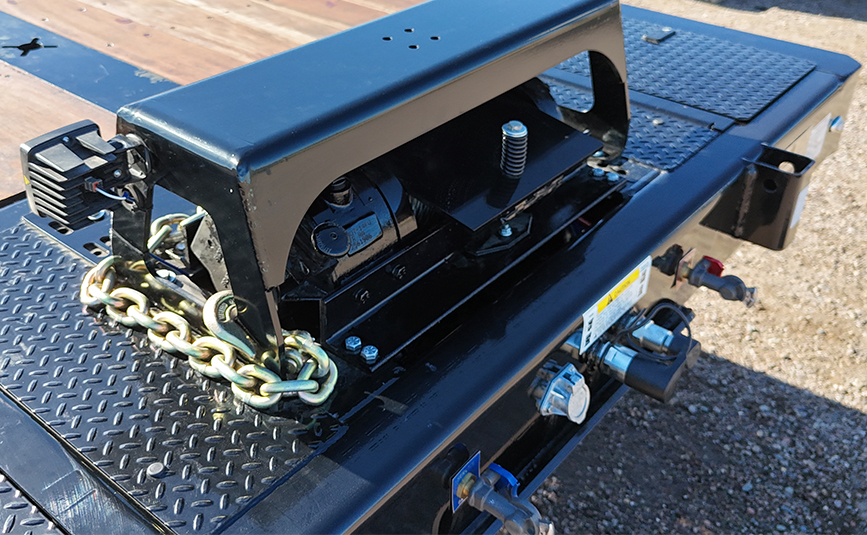 2026 landoll l950E 51-15 traveling tail trailer - 09 - winch front