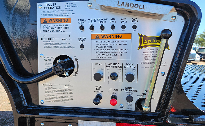 2026 landoll l950E 51-15 traveling tail trailer - 10-1 - landoll control panel